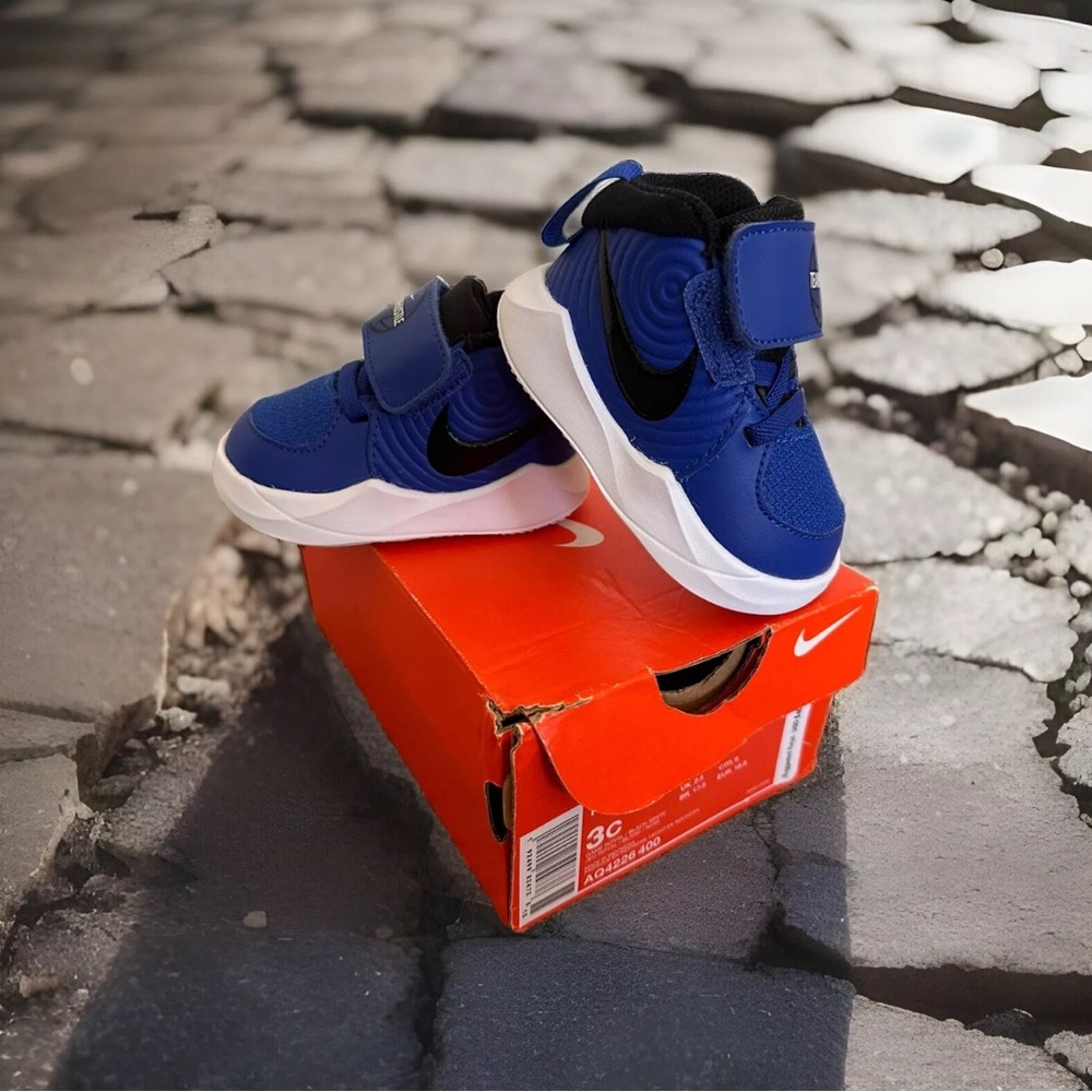 Nike baby shoes. Blue, never worn, with box, size 3c